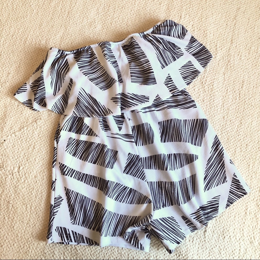 ⭐️ 2/$10 ⭐️ White & Brown Shorts Romper with Off Shoulder Ruffle